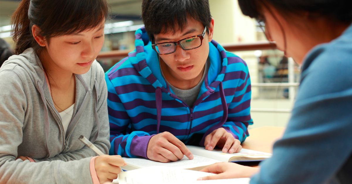 Essay Writing for Secondary English 5 Punctuation Mistakes to Avoid